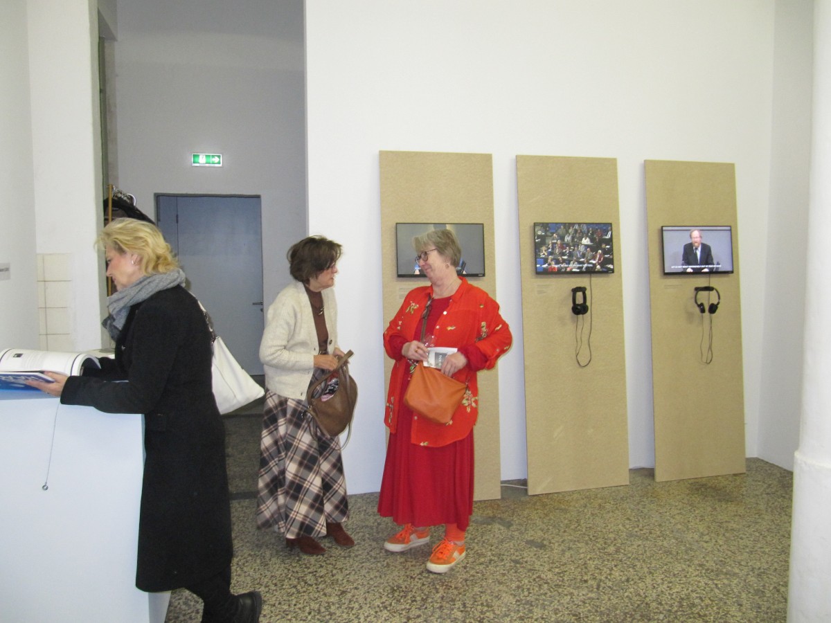 Der_Bevoelkerung_25Jahre