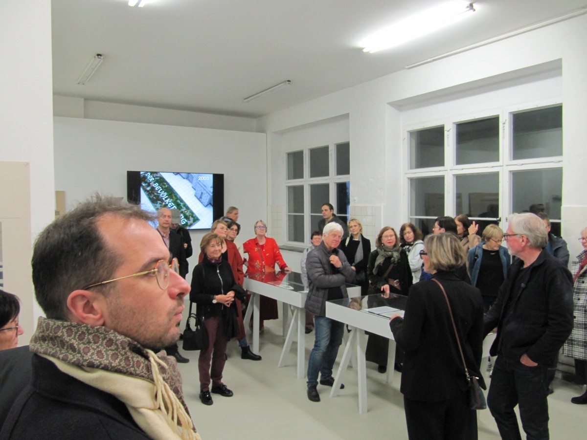 Der_Bevoelkerung_25Jahre