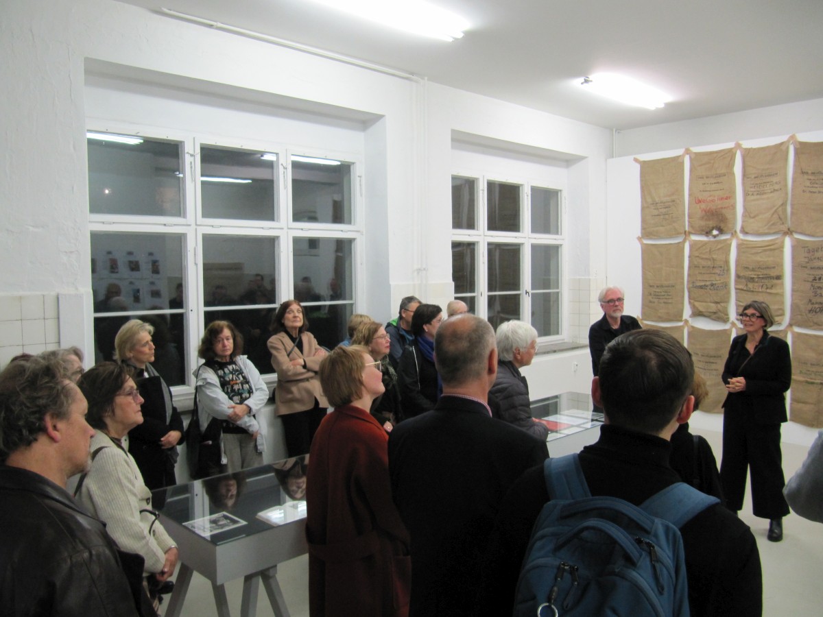 Der_Bevoelkerung_25Jahre