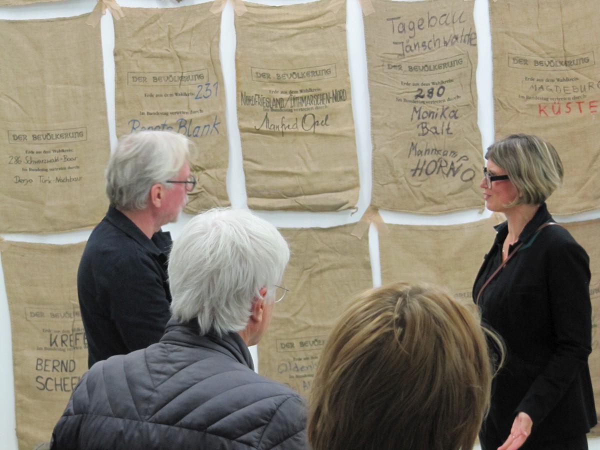 Der_Bevoelkerung_25Jahre