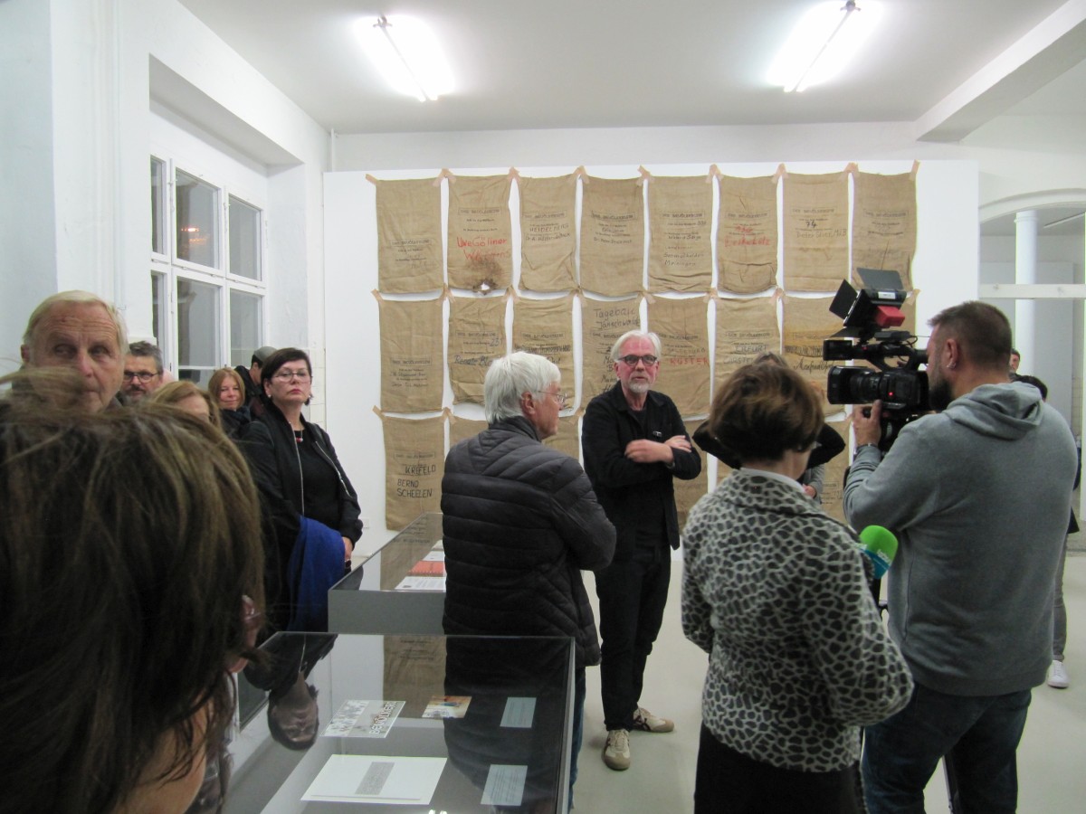 Der_Bevoelkerung_25Jahre