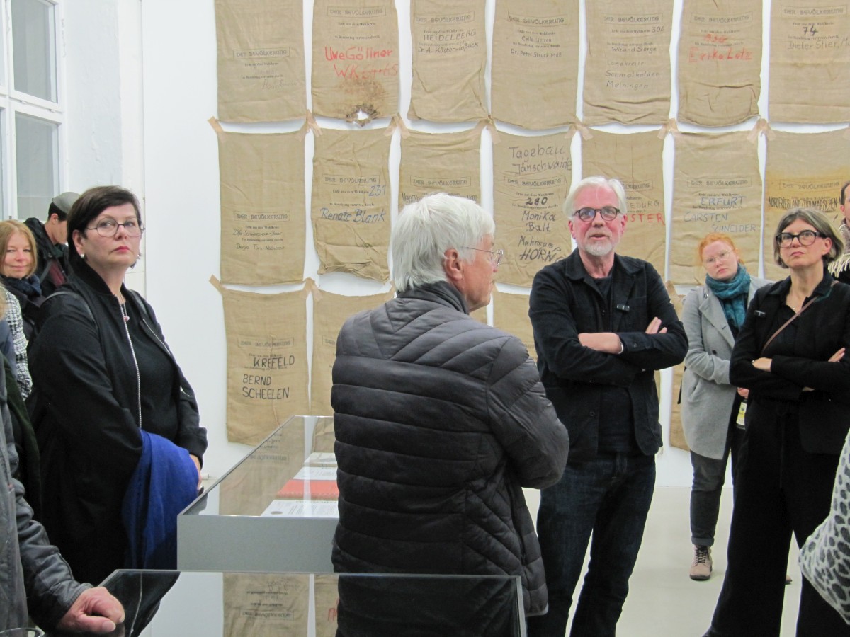 Der_Bevoelkerung_25Jahre