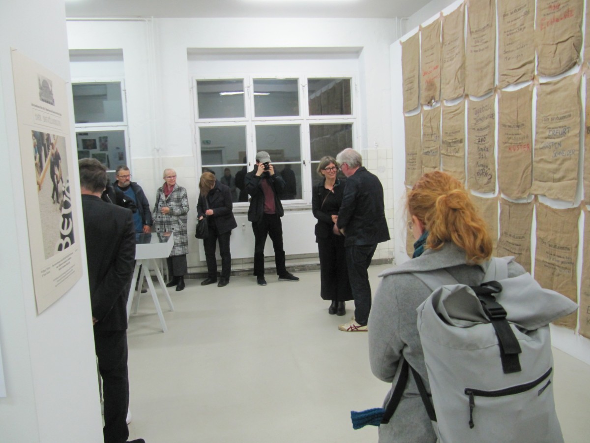 Der_Bevoelkerung_25Jahre