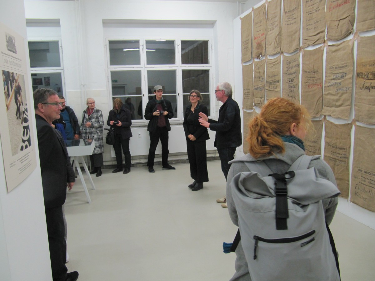 Der_Bevoelkerung_25Jahre