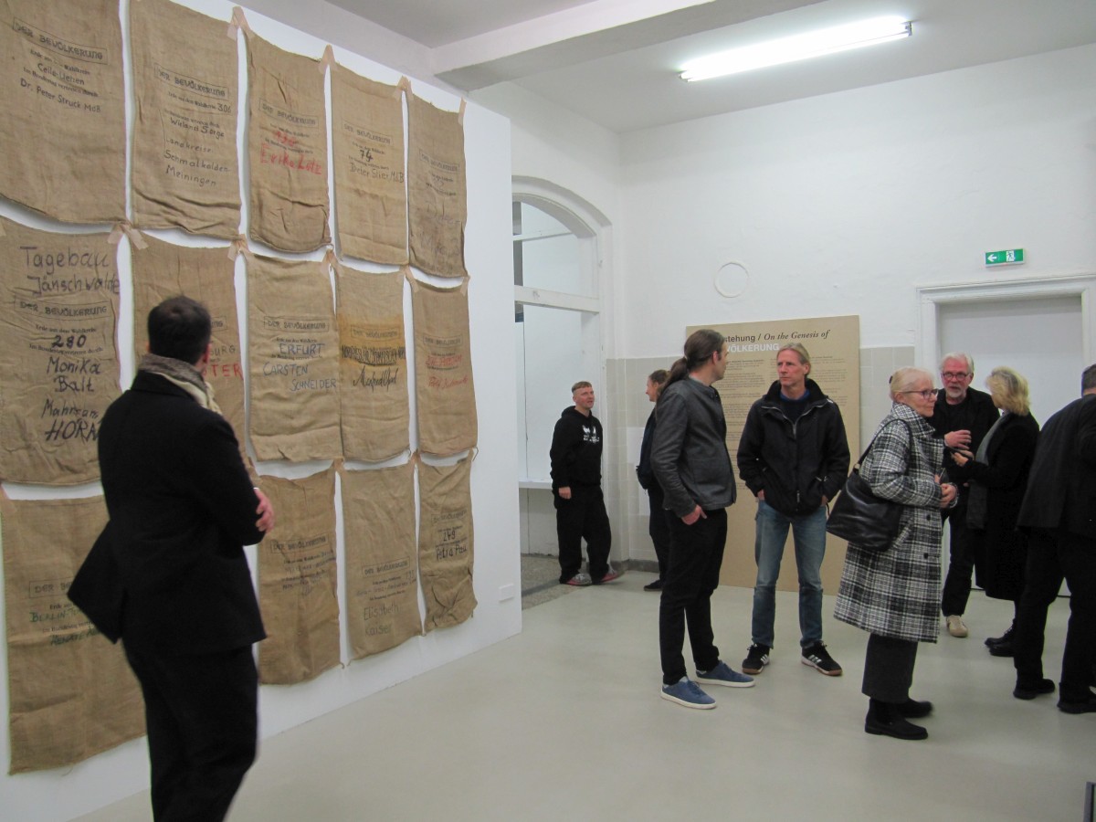 Der_Bevoelkerung_25Jahre