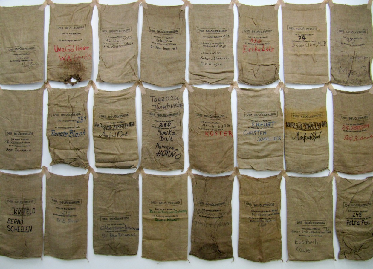 Der_Bevoelkerung_25Jahre