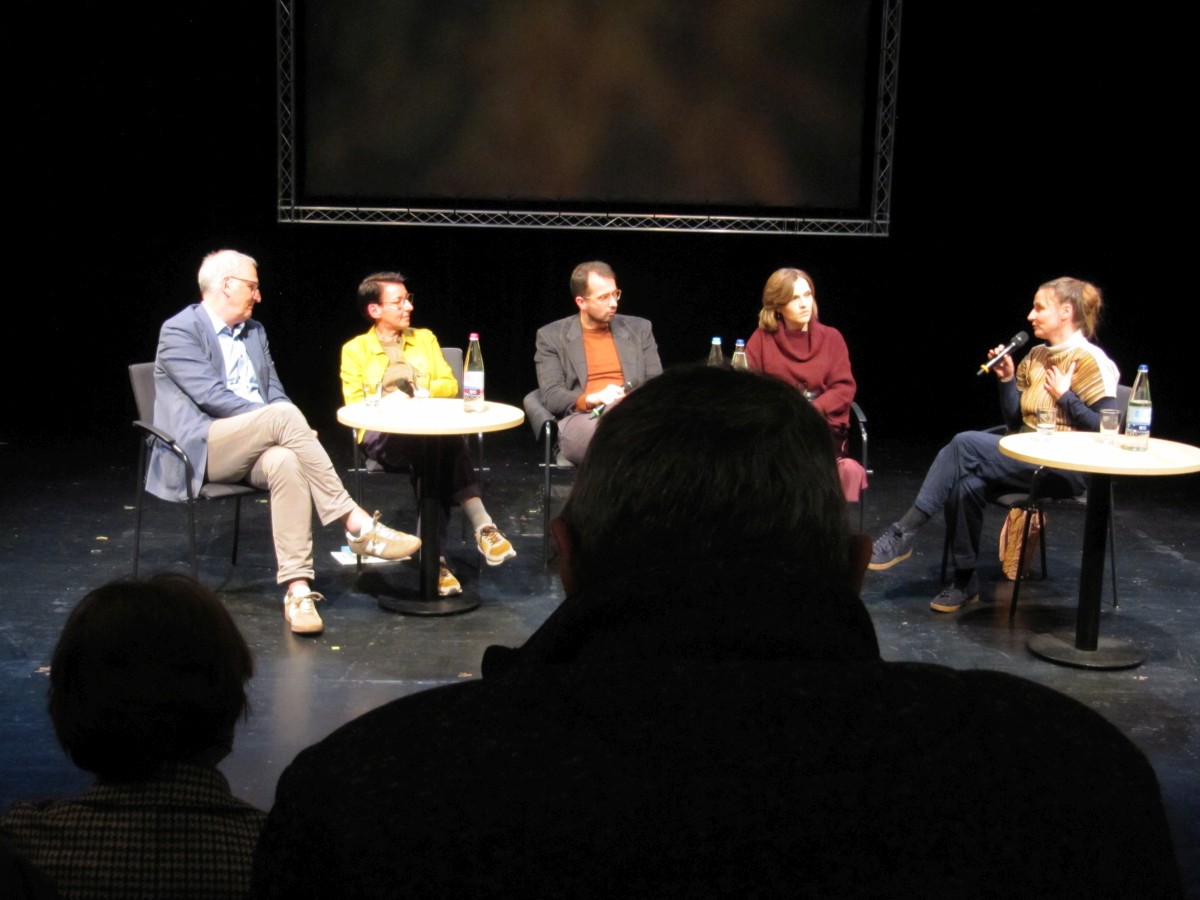 Der_Bevoelkerung_25Jahre