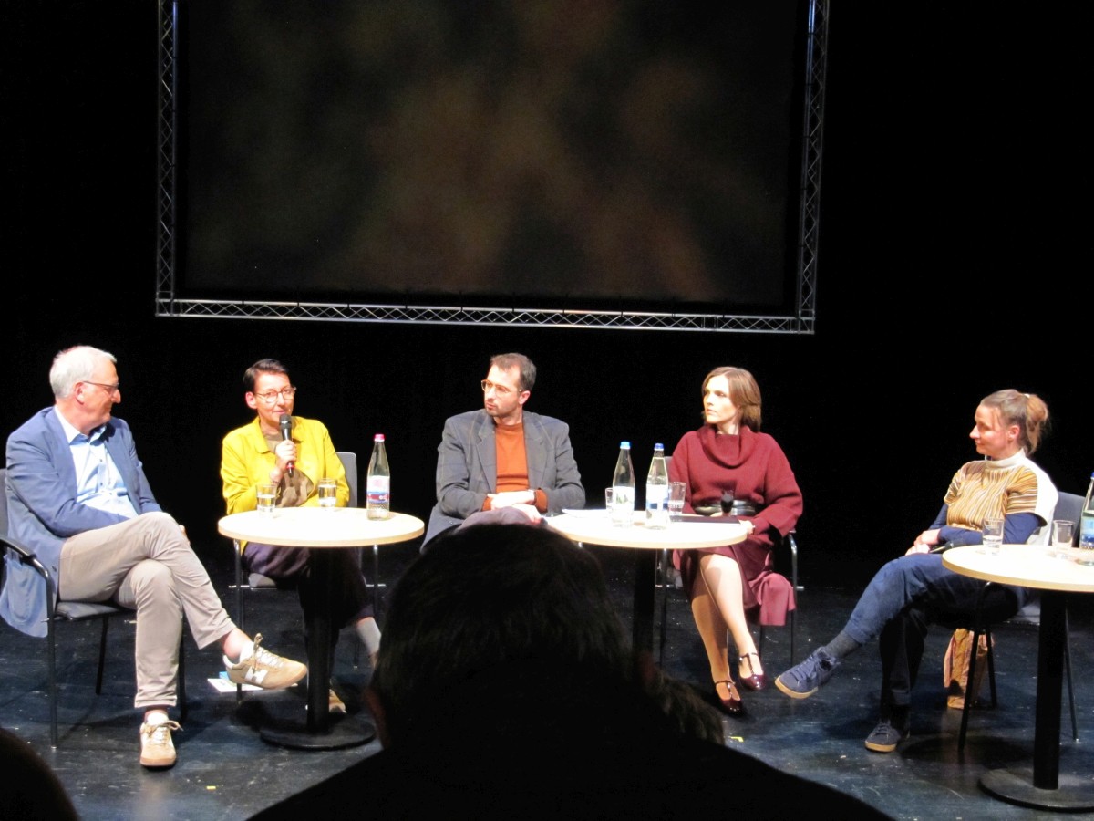 Der_Bevoelkerung_25Jahre