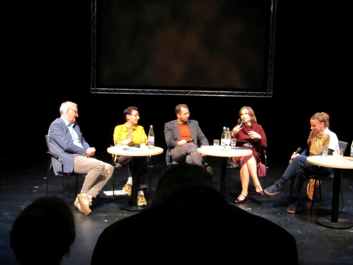 Der_Bevoelkerung_25Jahre