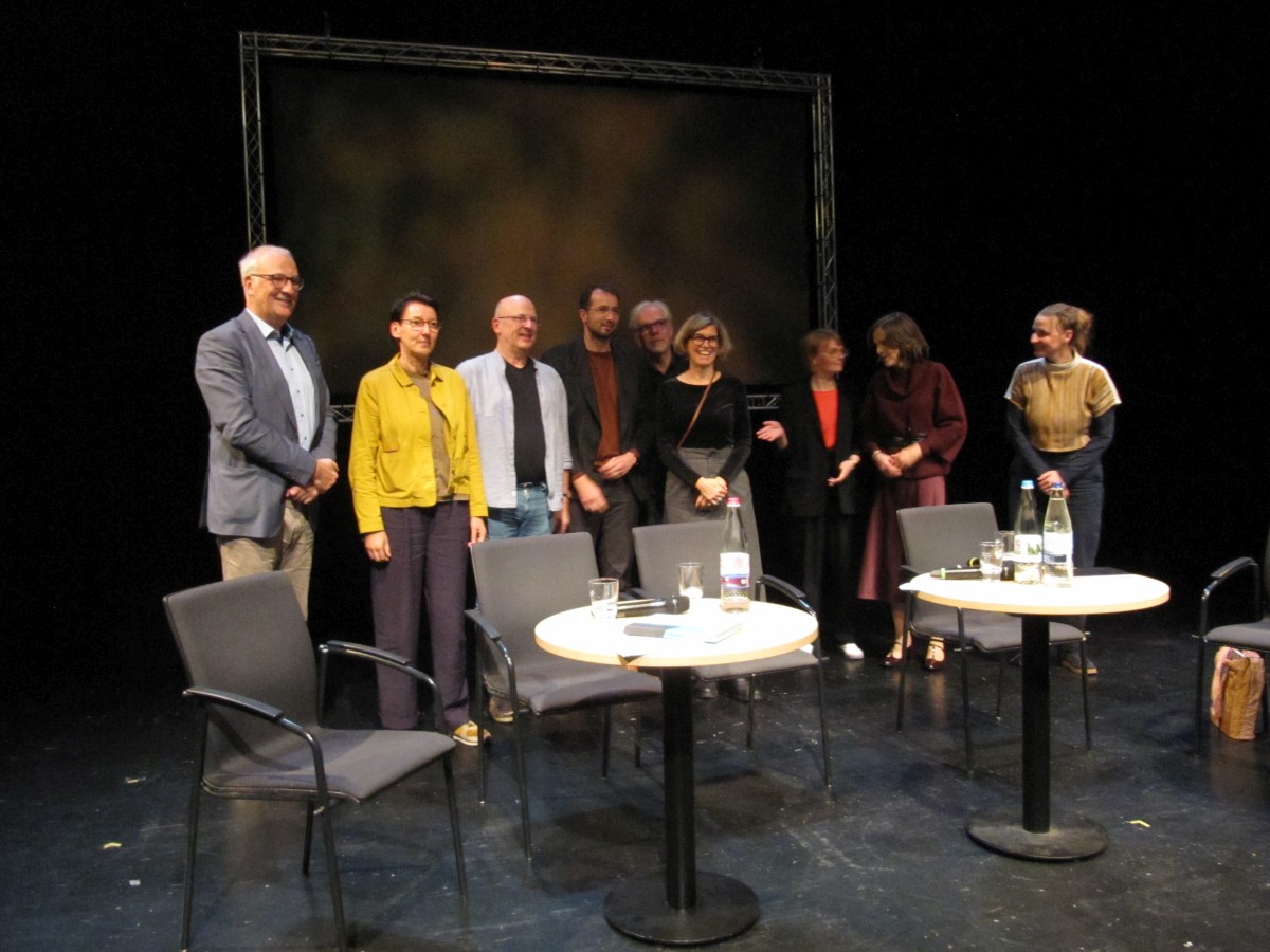 Der_Bevoelkerung_25Jahre