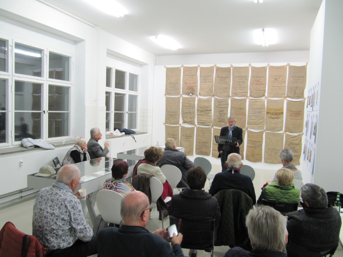 Der_Bevoelkerung_25Jahre