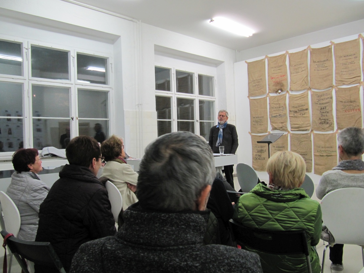 Der_Bevoelkerung_25Jahre